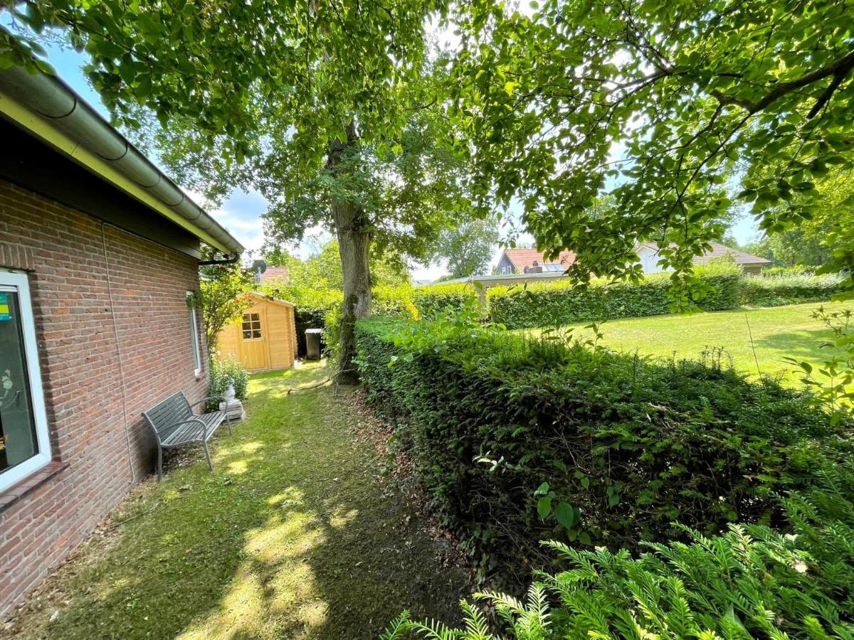 Rustig Gelegen Vakantiebungalow Kortgene Zewnętrze zdjęcie